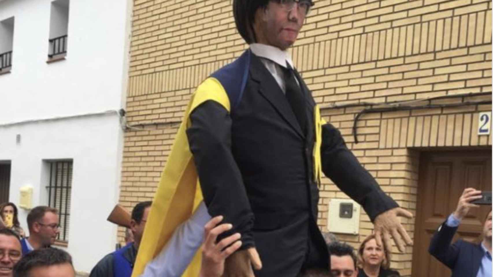 La Quema del Judas con la cara de Puigdemont en Coripe, Sevilla / TWITTER