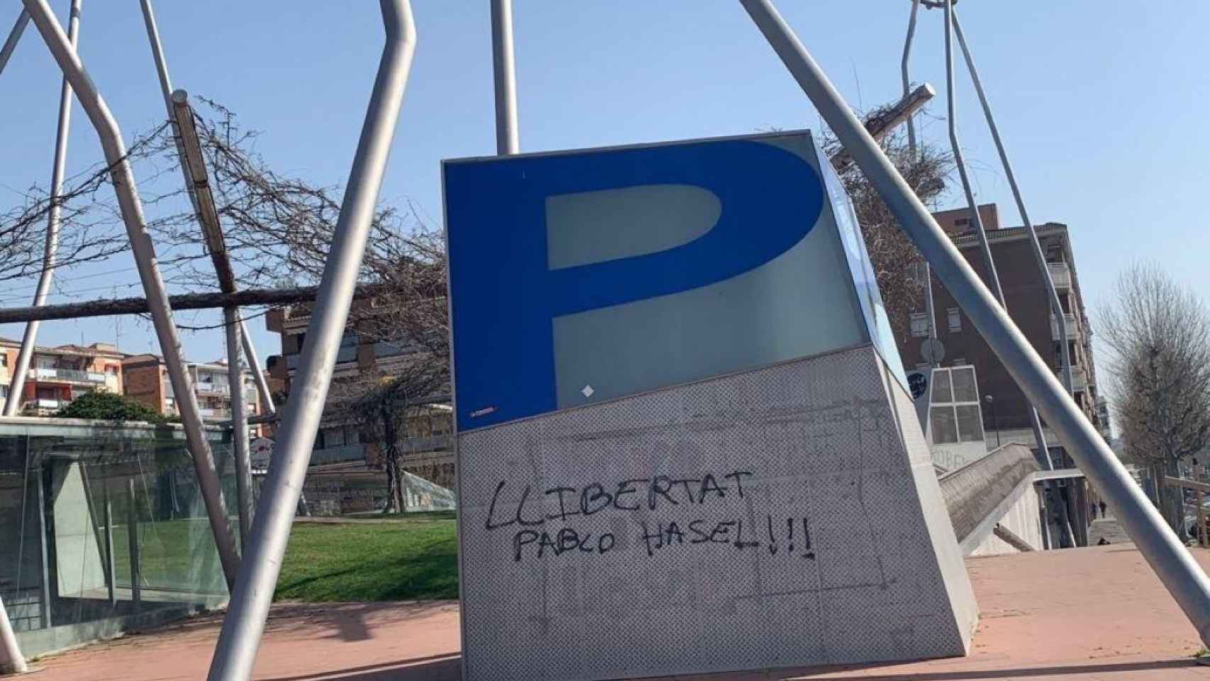 Pintada en Lleida contra el encarcelamiento de Pablo Hasél / EP