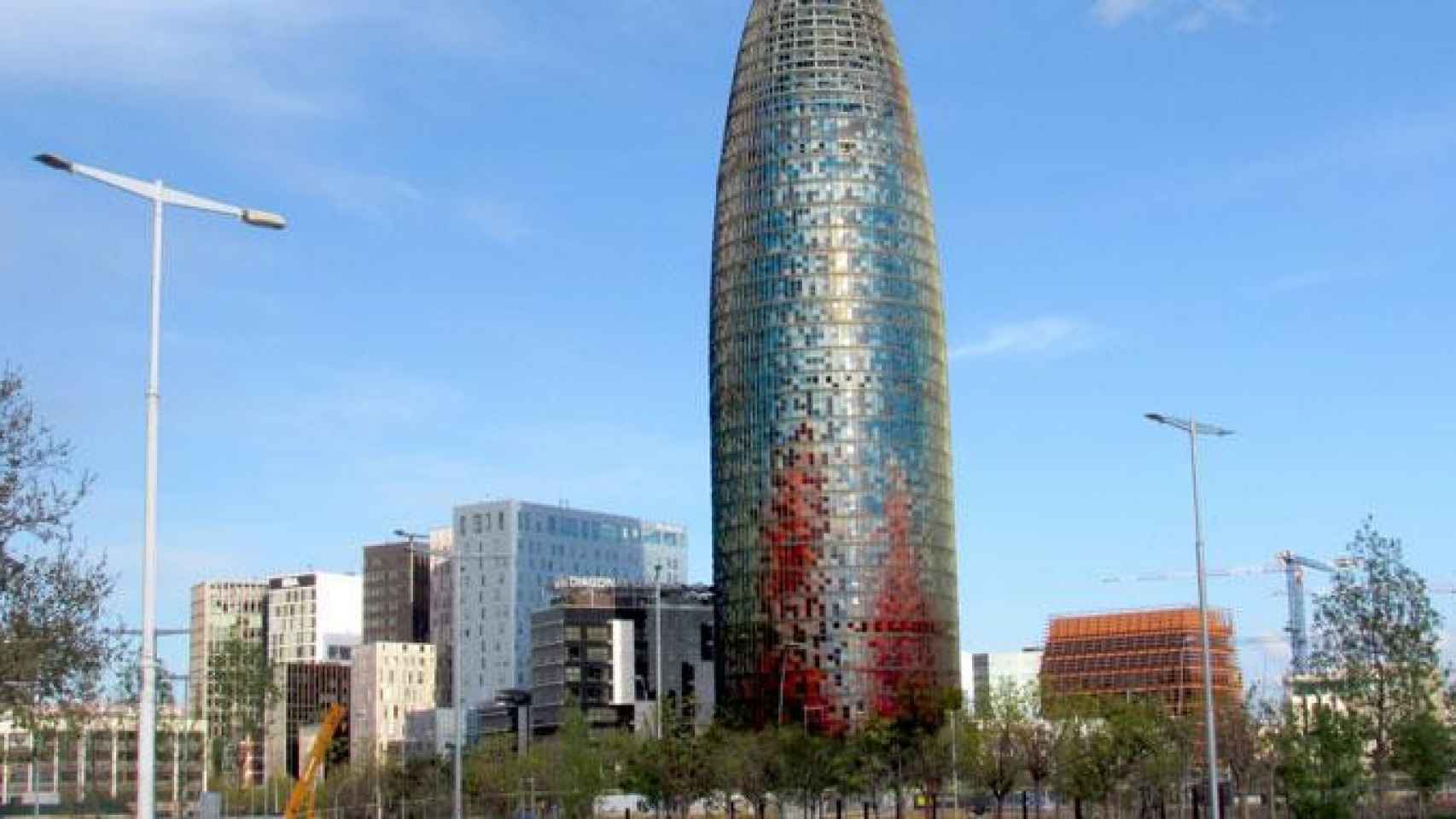 La Torre Glòries, que ha despertado el interés del inversor Warren Buffet, la tercera mayor fortuna del mundo / CG