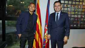 El presidente del Barça, Josep Maria Bartomeu, y Neymar