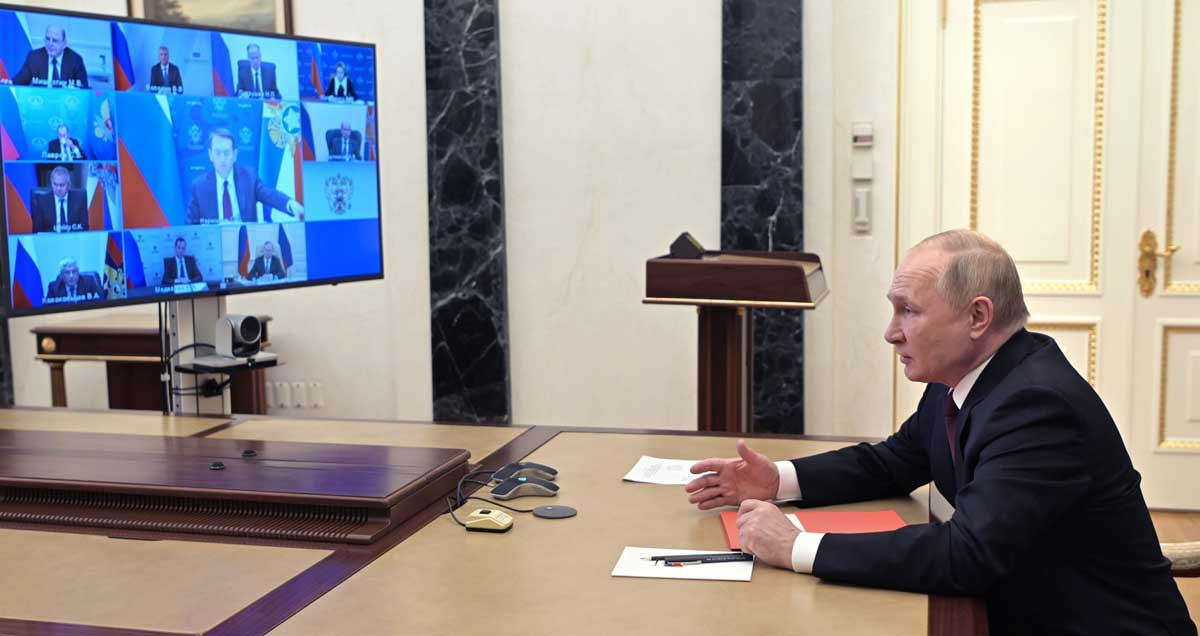 El presidente ruso Vladimir Putin se reúne con los miembros del Consejo de Seguridad de Naciones Unidas / EFE