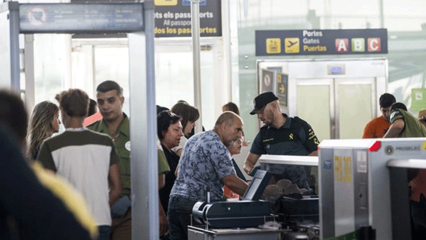 Sindicatos de la Guardia Civil y Policía salen en defensa de los derechos de los trabajadores