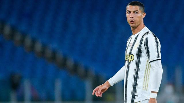 Fracasa la subasta de las botas de Cristiano Ronaldo por 15.000 euros