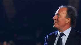 El cantante Julio Iglesias durante un concierto / EFE