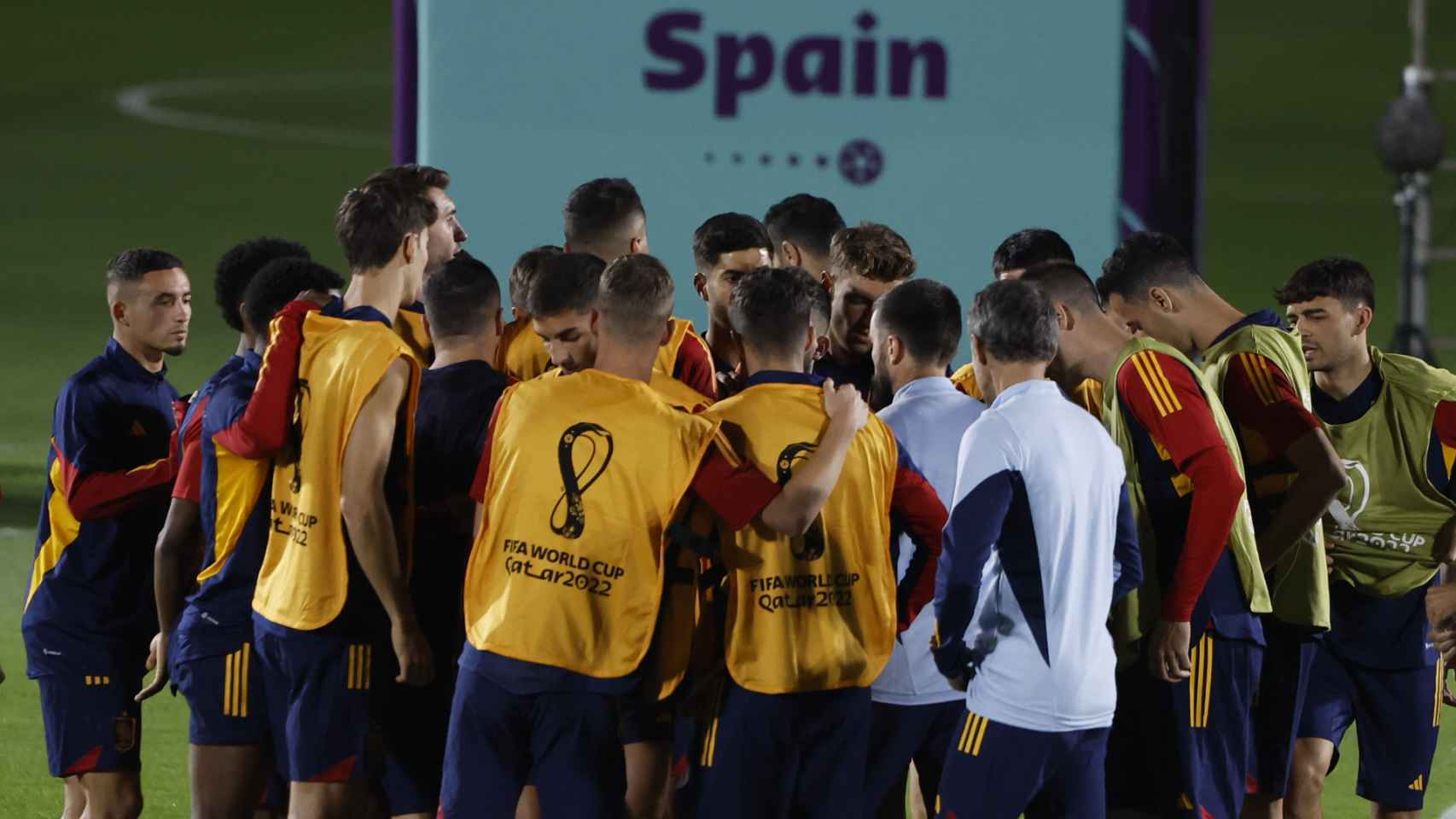 Entrenamiento de España en Doha antes del debut en el Mundial contra Costa Rica / EFE