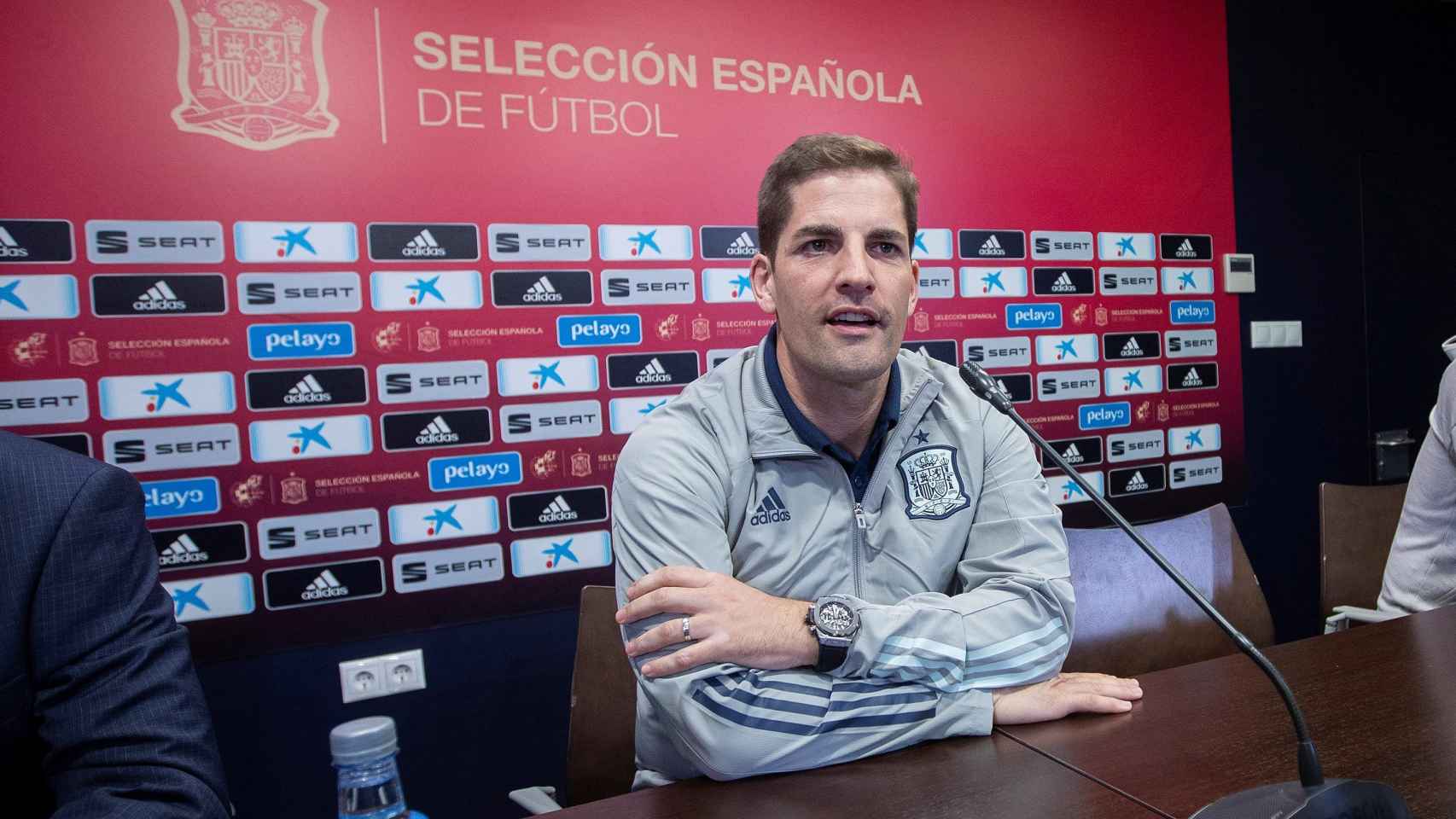 Robert Moreno en rueda de prensa con la Roja / EFE