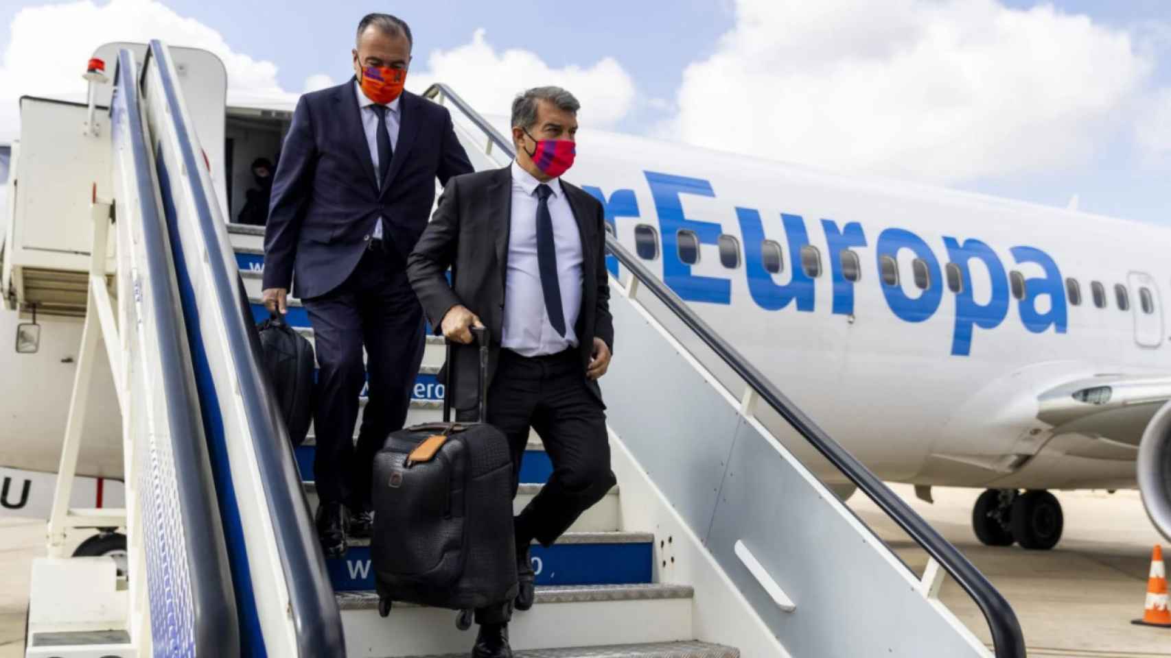 Laporta y Yuste aterrizando a Sevilla / FC Barcelona