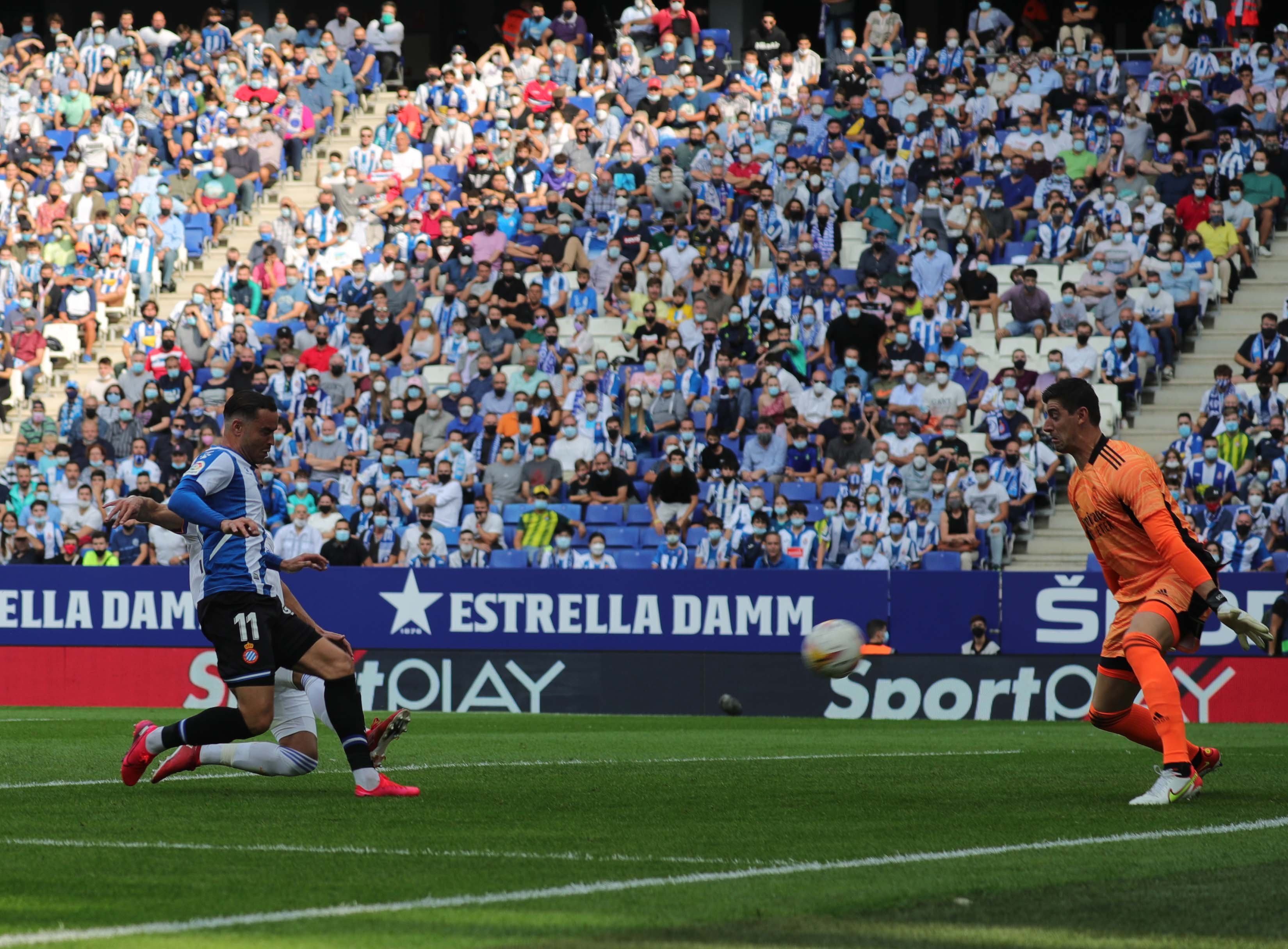 RDT rematando a Cortouis/Espanyol