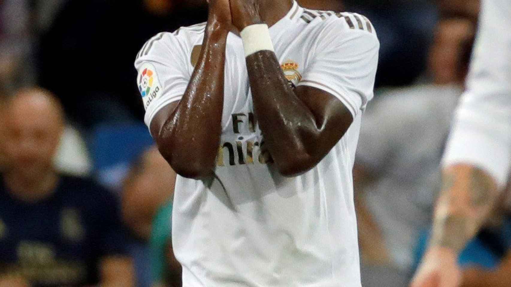 Vinicius celebra su gol frente a Osasuna / EFE