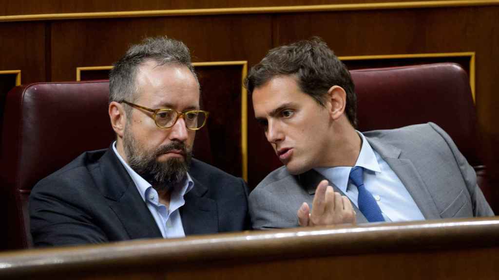 Juan Carlos Girauta y Albert Rivera en el Congreso / EFE