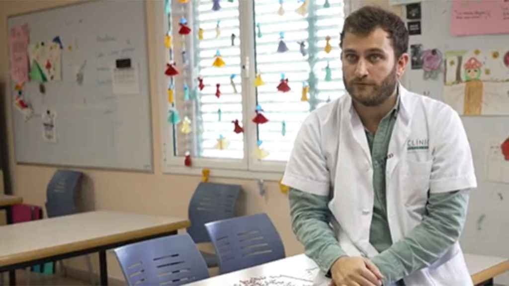 Elías Guillén, enfermero especialista en salud mental e investigador del Hospital Clínic / CLÍNIC