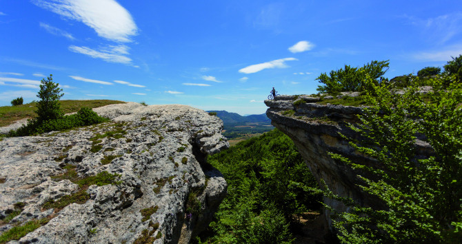 El Parque Natural de Izki, un paraíso para los senderistas / ALAVATURISMO.EUS