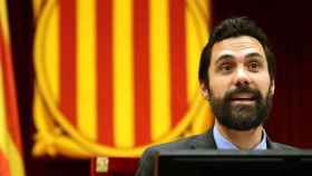 Roger Torrent, expresidente del Parlamento catalán, en la cámara autonómica / EFE