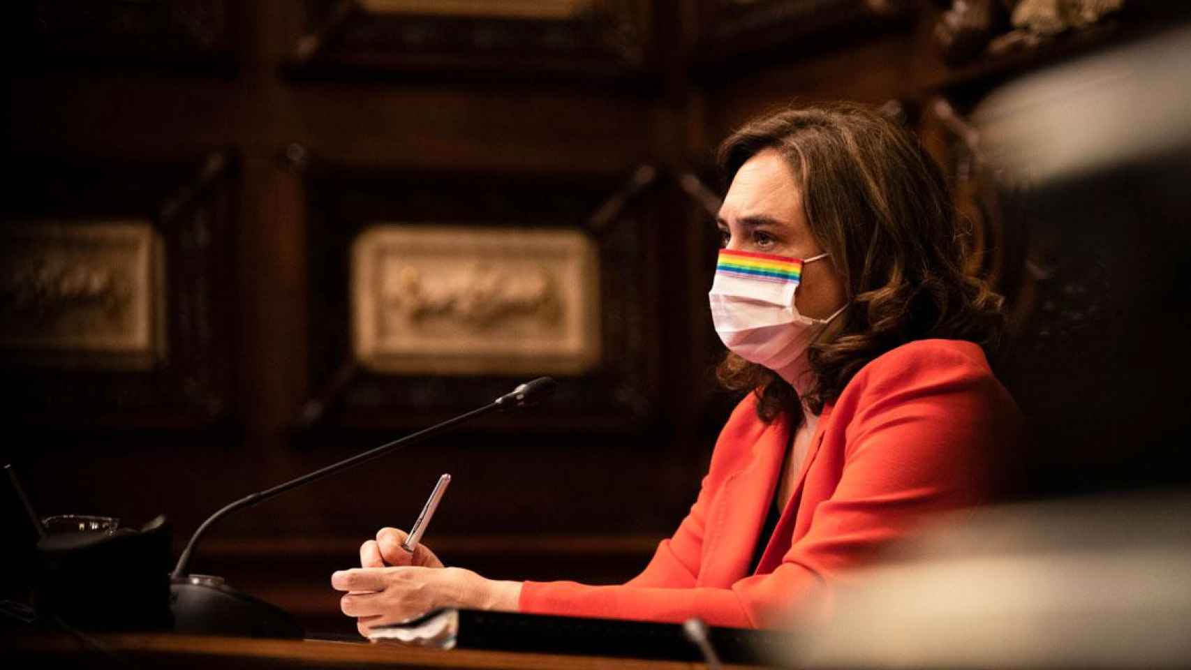 Ada Colau, alcaldesa de Barcelona, durante un pleno municipal / EP