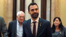 Roger Torrent seguido por Ernest Maragall / EFE