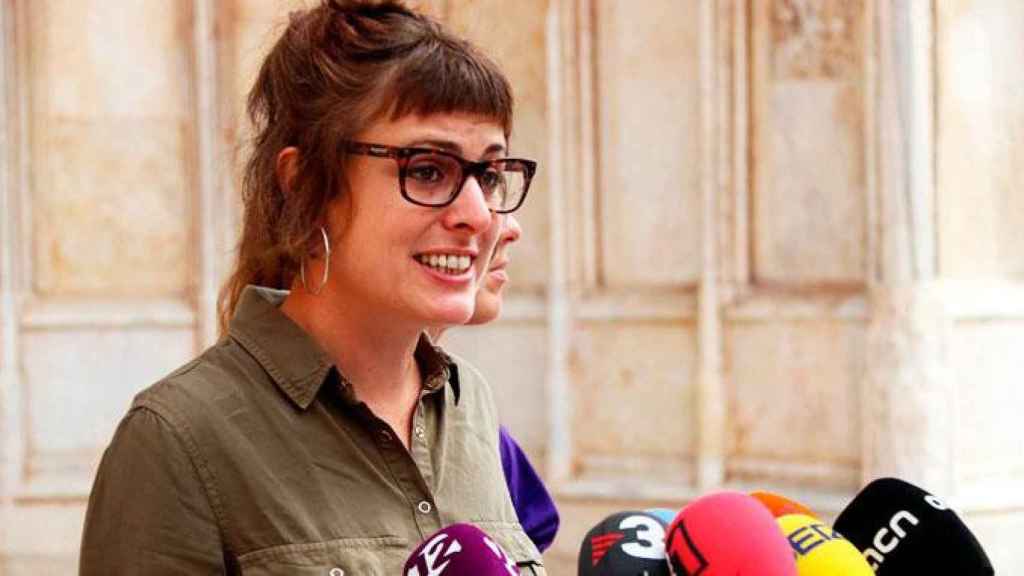 Mireia Vehí, exdiputada de la CUP, que hizo campaña por su madre, alcaldable socialista / CG