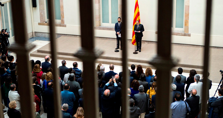 Quim Torra (d) y Roger Torrent (i), presidente del Parlament, tras conocerse la petición de la Fiscalía / EFE