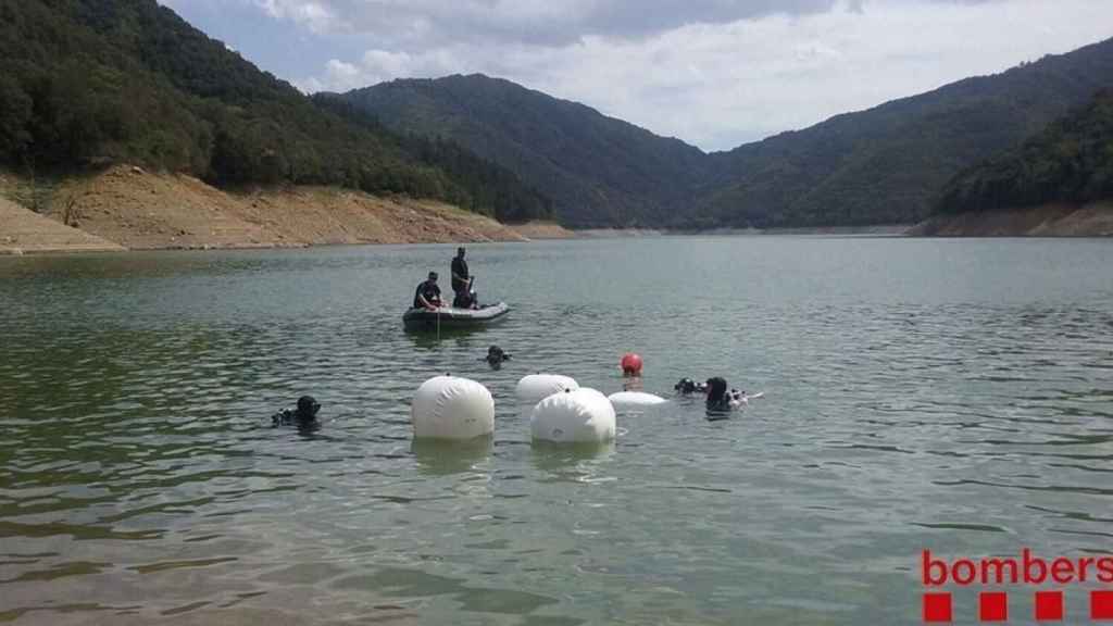 Efectivos de los Mossos peinaron durante días el pantano de Susqueda, en el que se cometió el asesinato de dos jóvenes / EUROPA PRESS