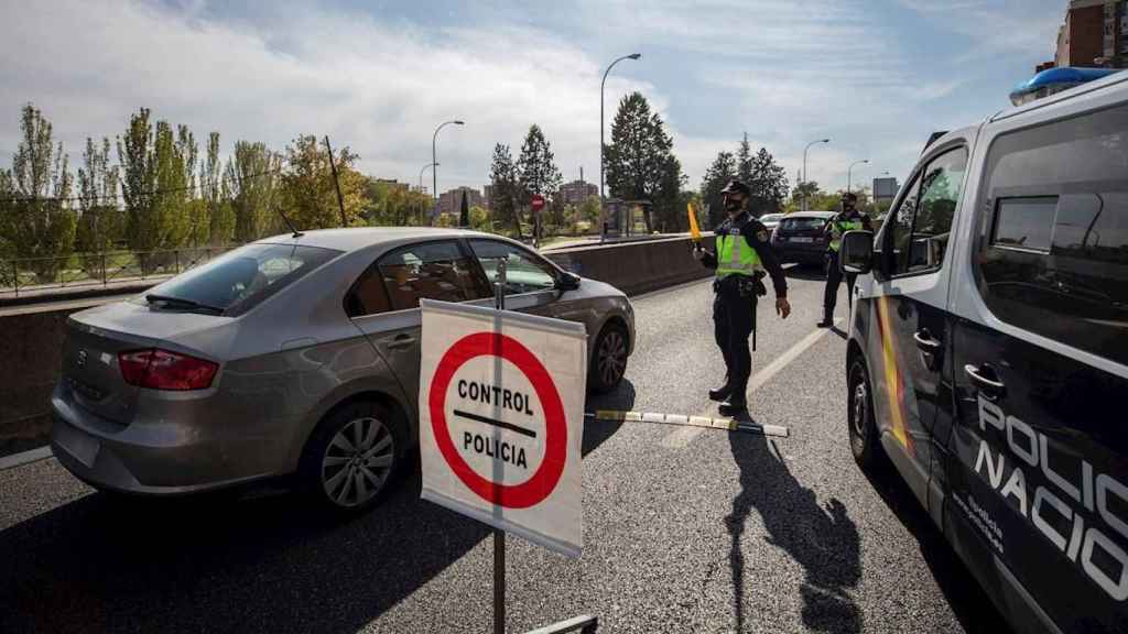 Controles por el confinamiento en España