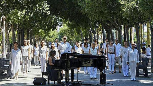 Barcelona homenajea y reconoce a las víctimas del atentado de Hipercor