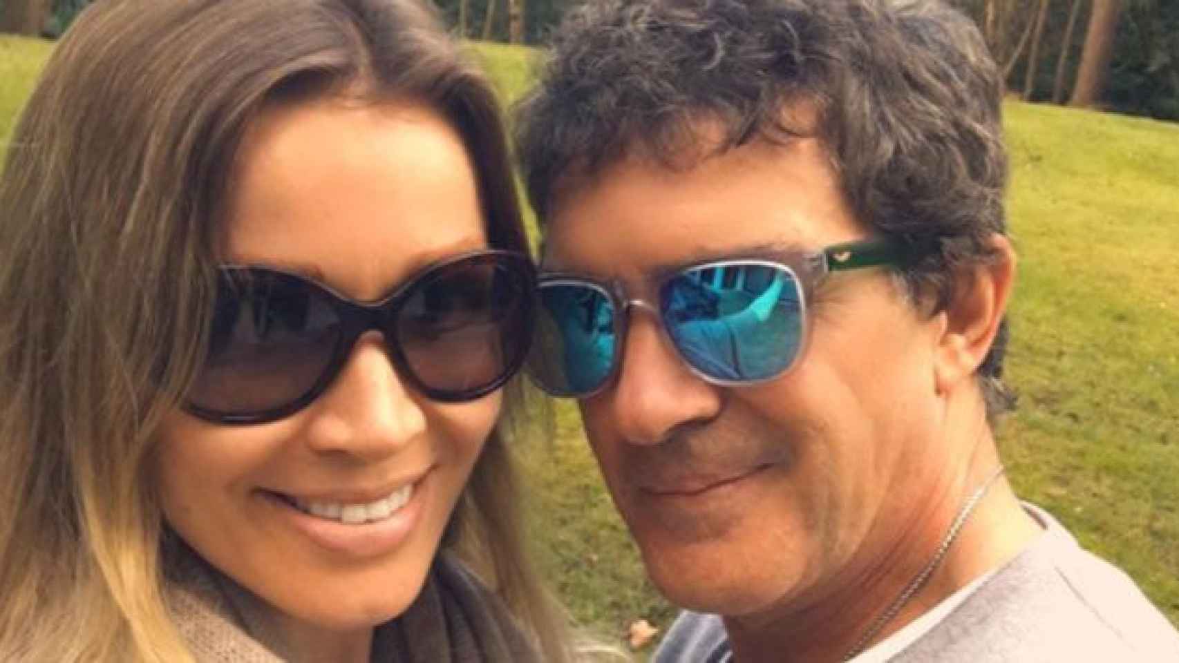 Antoni Banderas y su pareja, Nicole Kimpel / INSTAGRAM