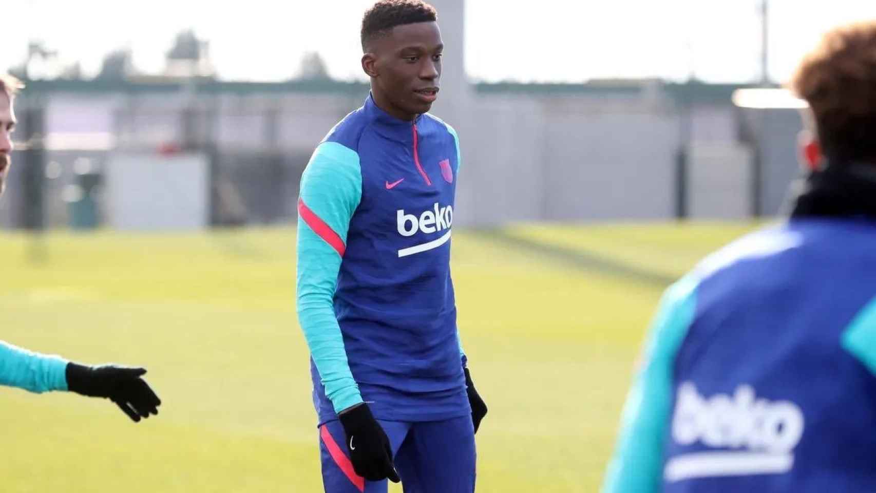 Ilaix Moriba, en un entrenamiento del Barça | FCB