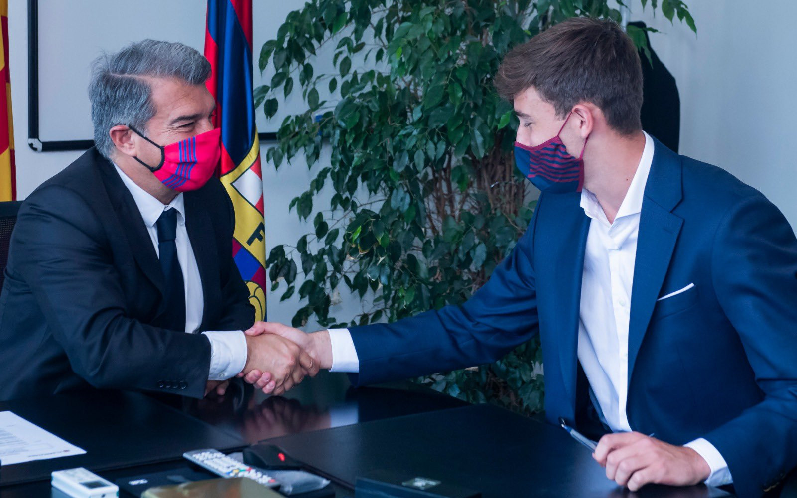 Joan Laporta con Nico González / FCB