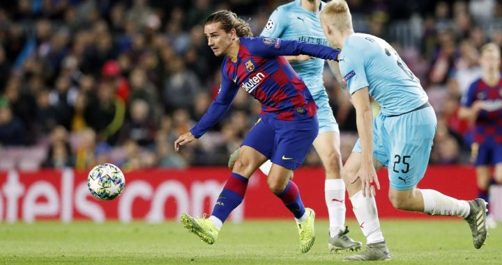 Griezmann en una acción con el Barça contra el Slavia / FC Barcelona