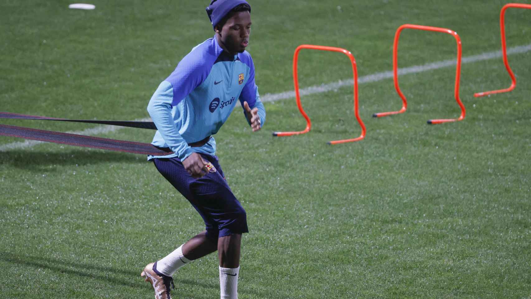 Ansu Fati se entrena con el Barça en Arabia Saudí / EFE