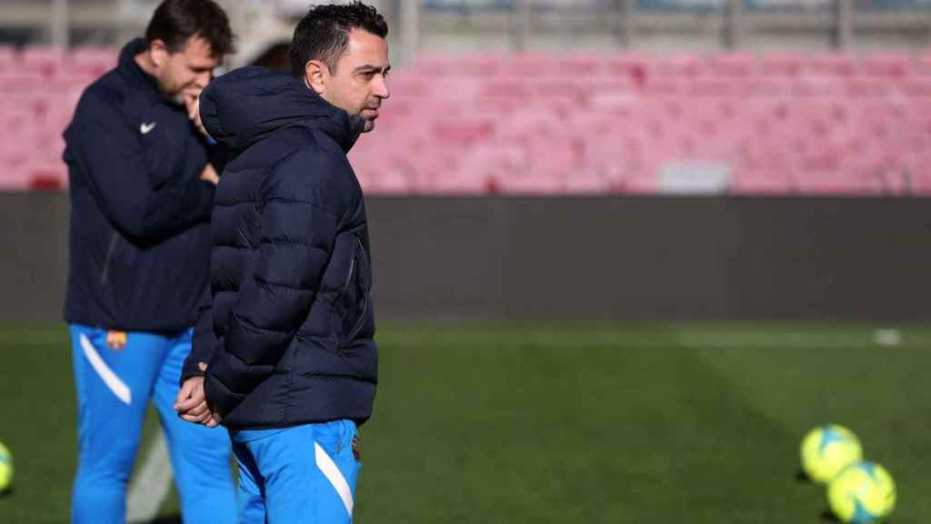 Xavi Hernández, durante un entrenamiento del FC Barcelona / EFE