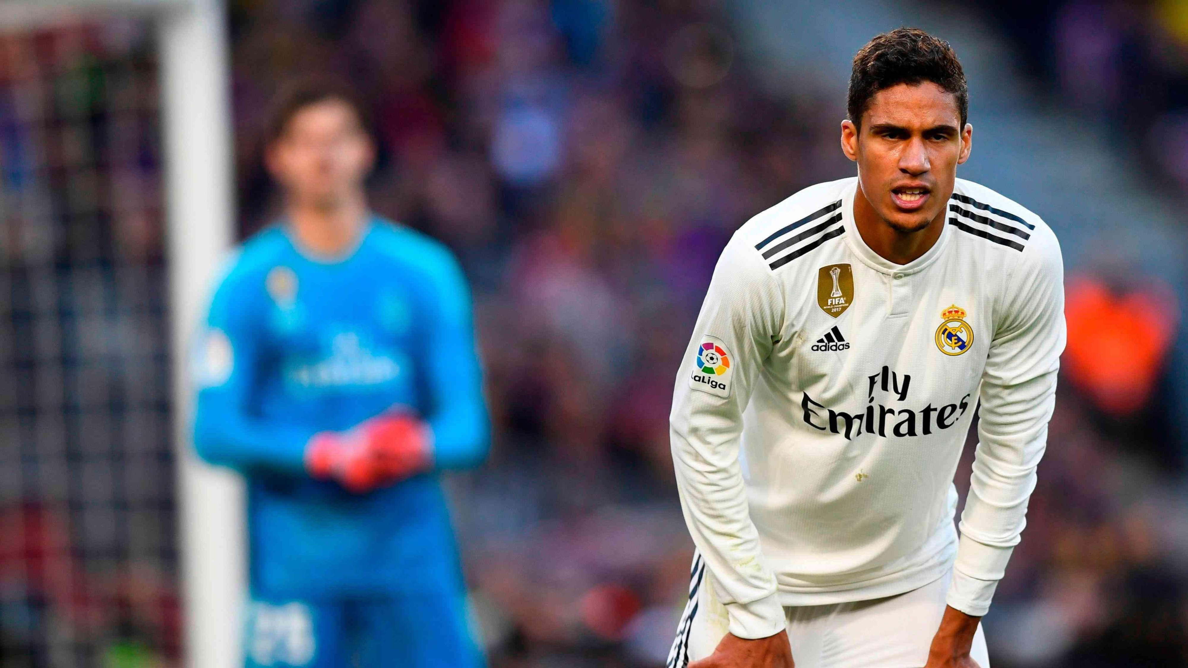 Varane en un Barça-Madrid / Redes