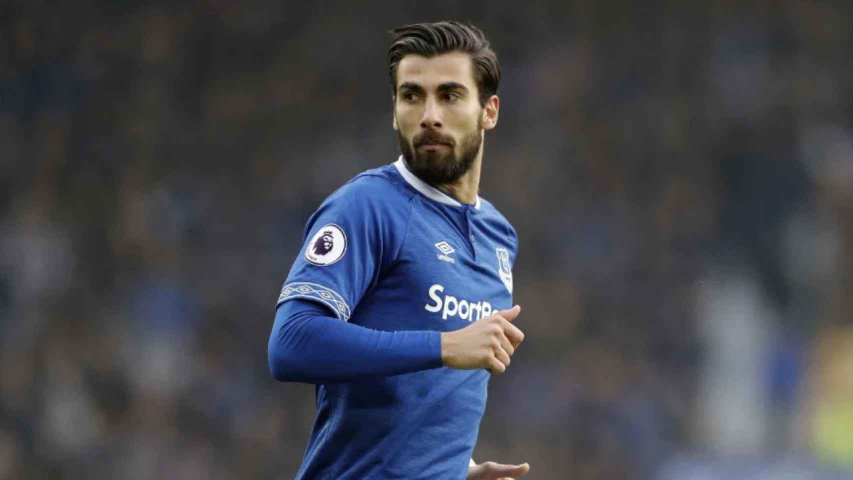 Una foto de André Gomes durante un partido con el Everton / Twitter