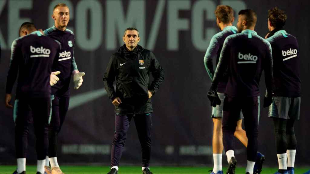 Ernesto Valverde en el entrenamiento previo al partido contra la Cultural Leonesa / EFE