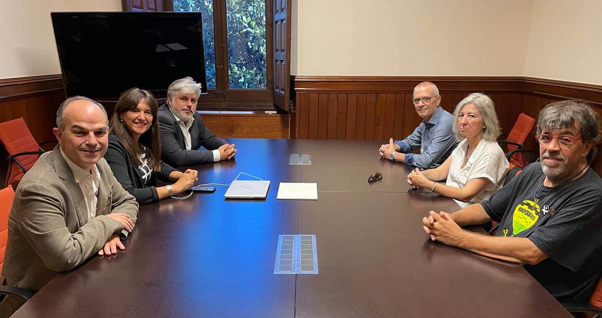 Los dirigentes de Junts per Catalunya (JxCat), reunidos con la ANC