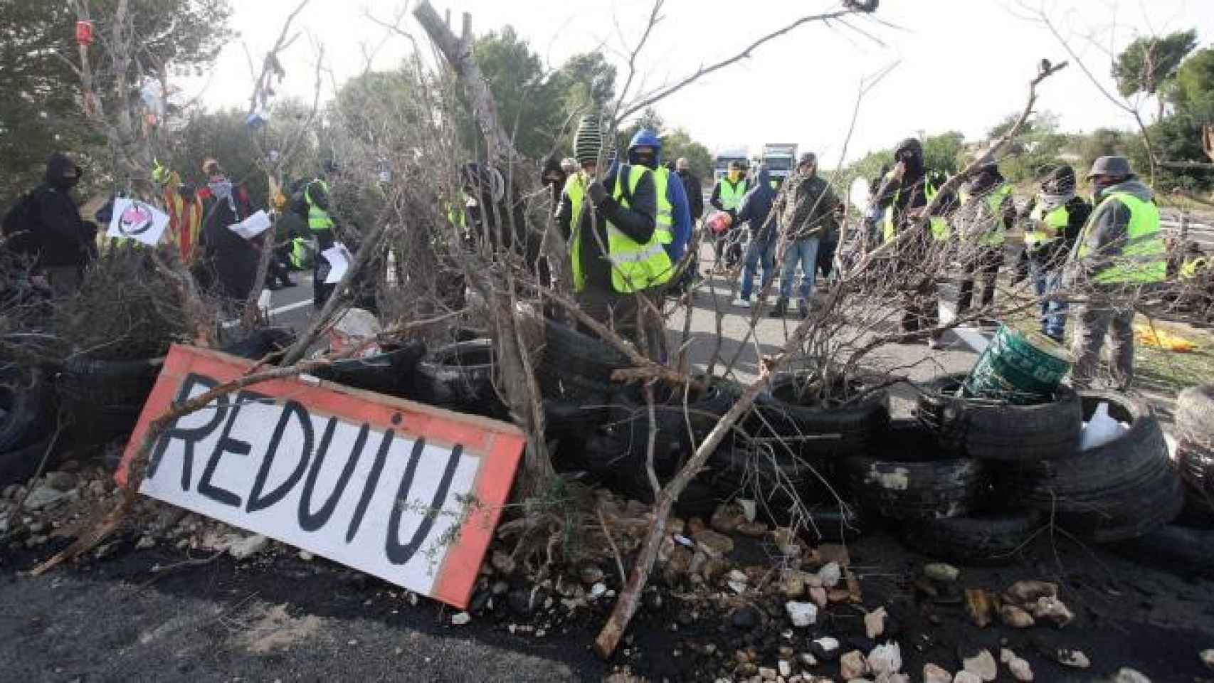 Corte de la autopista AP-7 por parte de los CDR / EFE