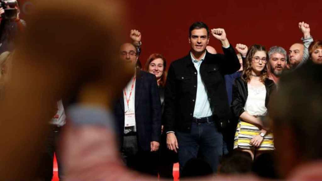 Pedro Sánchez, secretario general del PSOE, en su intervención hoy sábado en Aragón / EFE