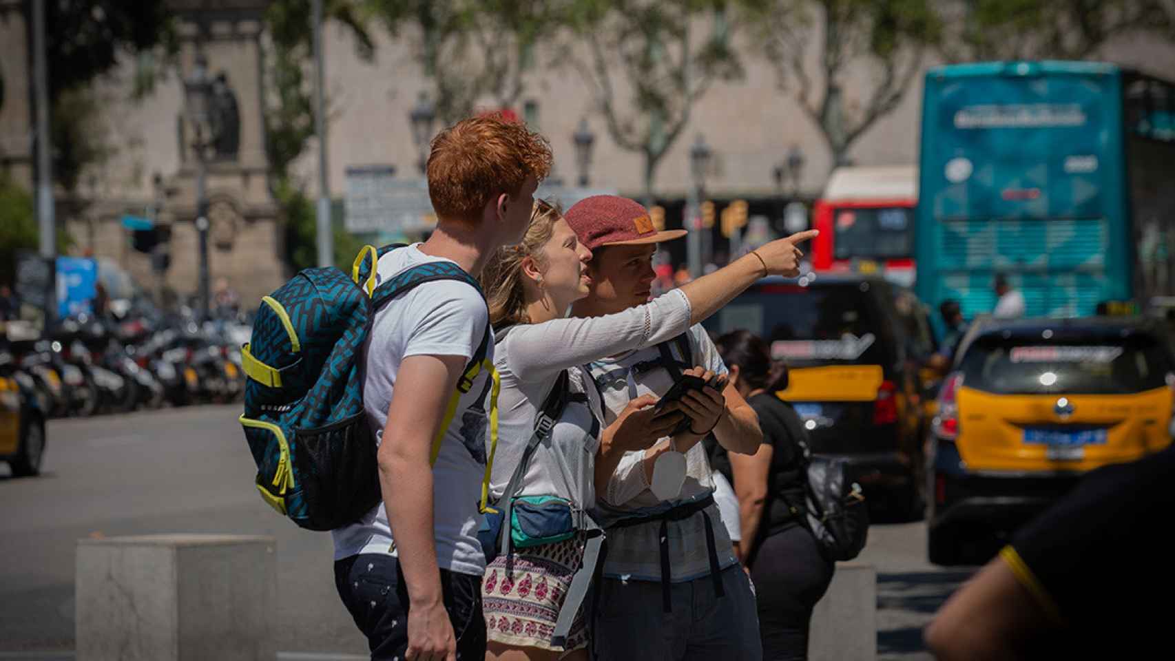 Turistas en la Rambla de Barcelona / EUROPA PRESS