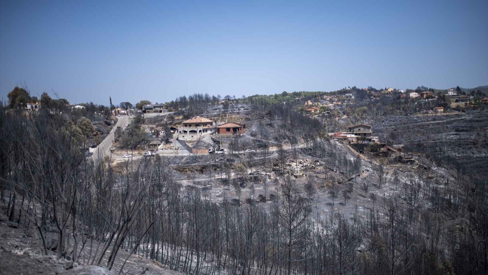 Vista de la urbanización de River Park afectada por el fuego en Pont de Vilomara, Barcelona / Lorena Sopêna - EUROPA PRESS