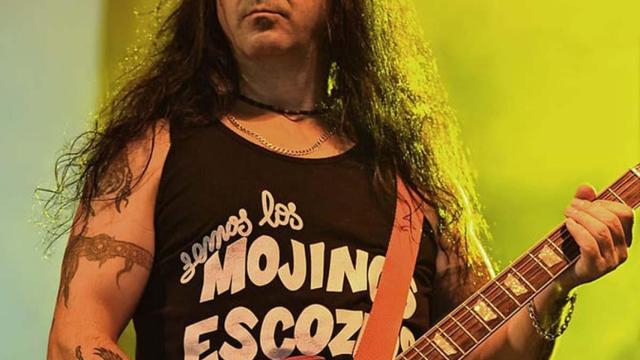 Juan Ramón Artero, integrante de Mojinos Escozíos / Mojinos Escozíos