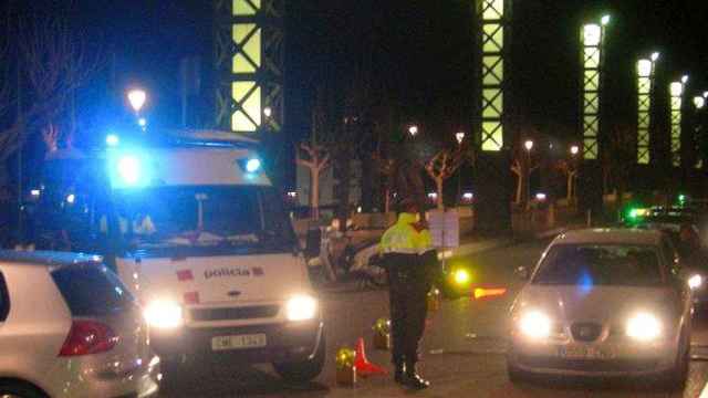 Dispositivo de seguridad en el Puerto Olímpico tras un incidente