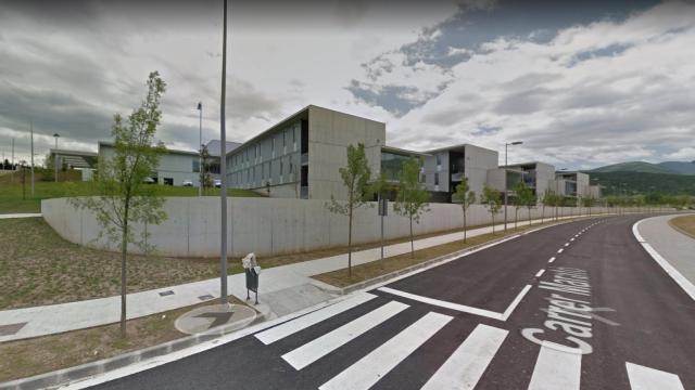Hospital Comarcal de la Garrotxa (Olot), donde fue atendido el niño atragantado con el globo / GOOGLE