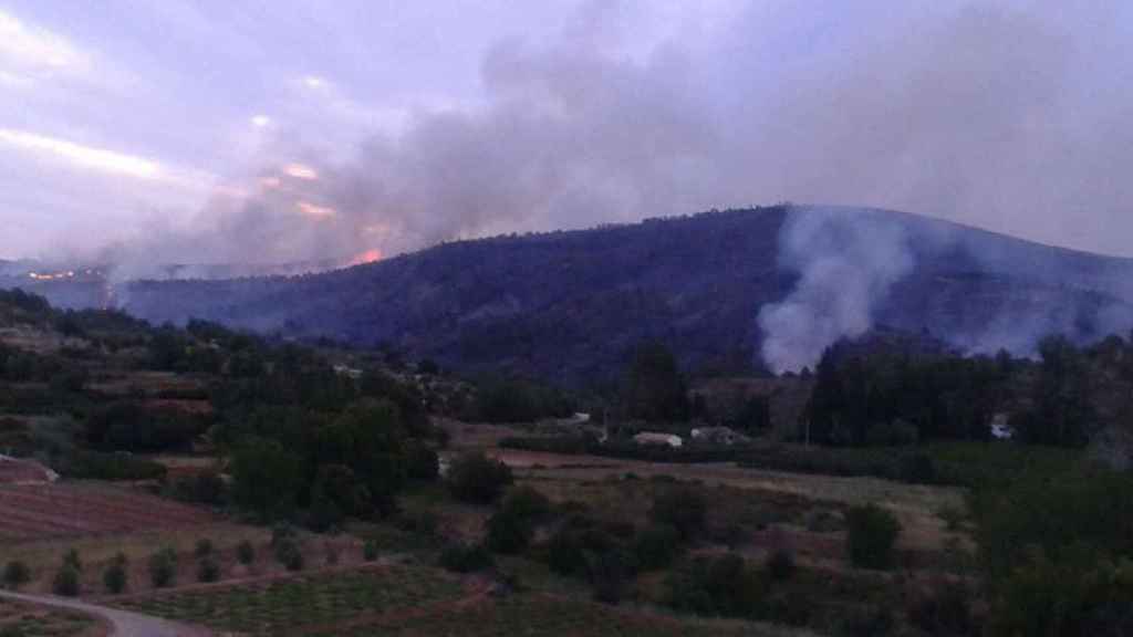 Imagen del incendio en Bolbeite (Valencia) captado por los efectivos antiincendios de la Generalitat Valenciana.