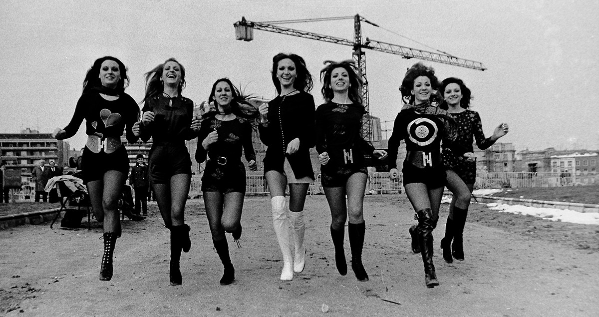 La fotografía de moda de Joana Biarnés será una de las exposiciones de fotografía del próximo año