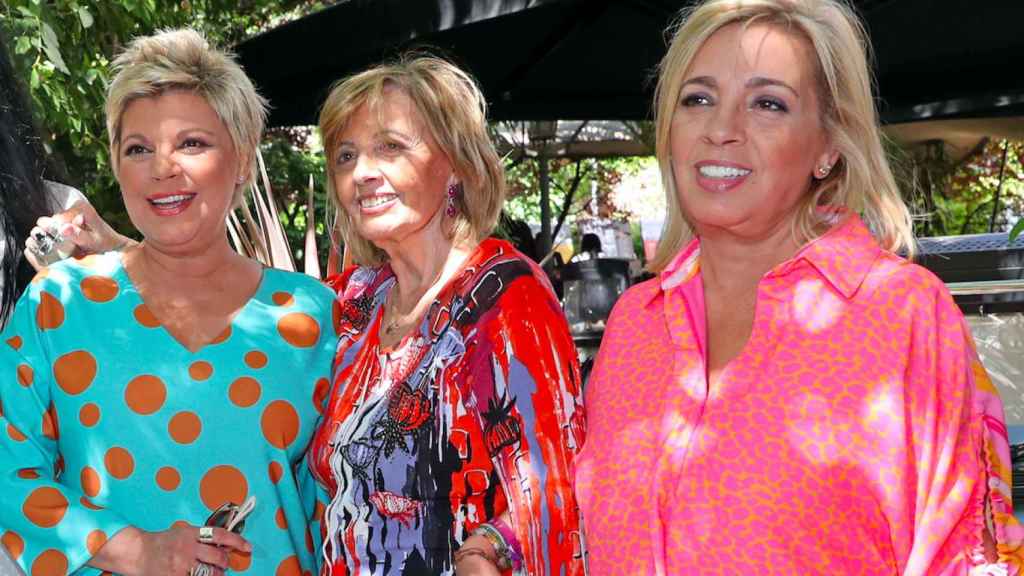 María Teresa Campos junto a sus hijas, Terelu Campos y Carmen Borrego / AGENCIAS