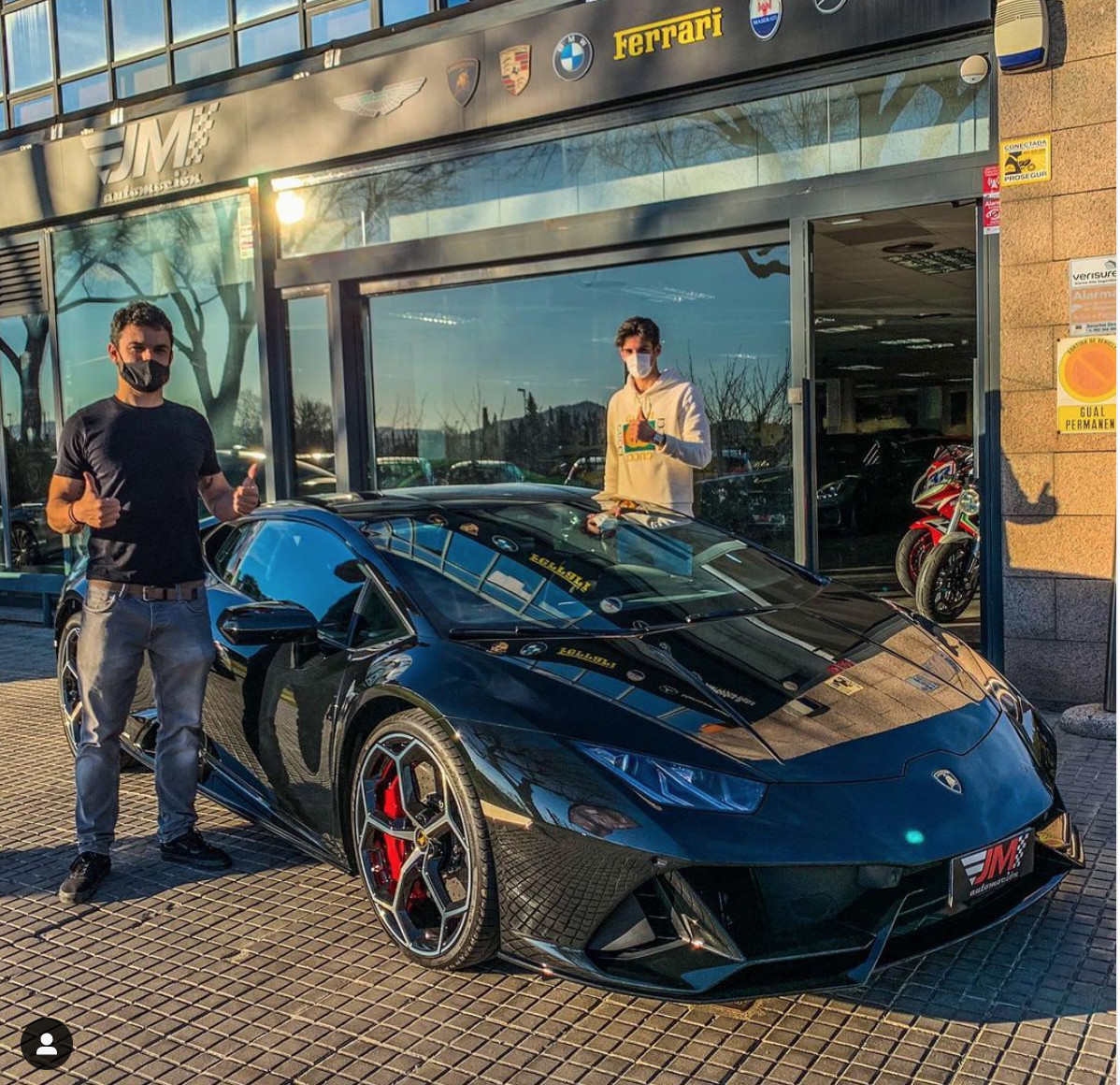 Trincao presume de Lamborghini