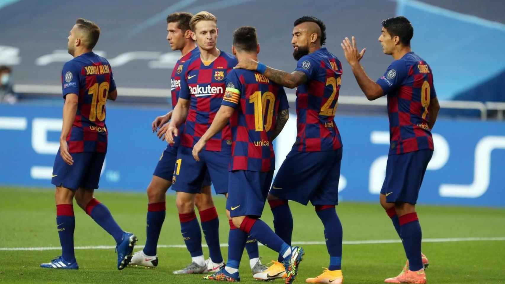 Messi, Suárez y Vidal junto a De Jong, Sergi Roberto y Jordi Alba /FCB