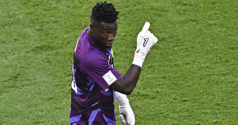 André Onana, durante el primer partido de Camerún en el Mundial de Qatar / EFE