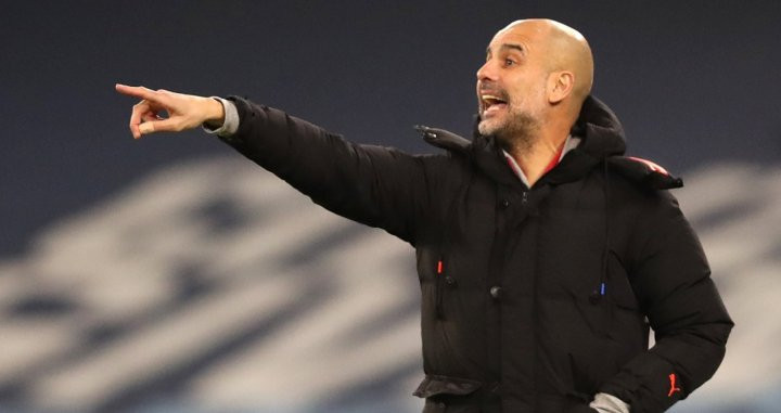 Pep Guardiola dirigiendo un partido del Manchester City / Manchester City