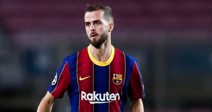 Pjanic, en un partido con el Barça | EFE