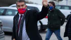 Joan Laporta llegando a las oficinas del Barça / EFE